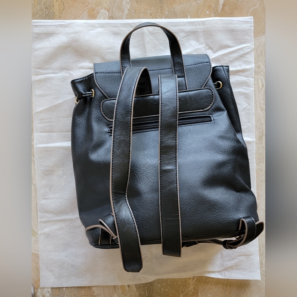 DOCA Backpack - Picture 3 of 16